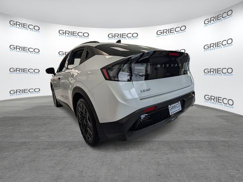 New 2026 Nissan Leaf Platinum+ w/ Cargo Package (Platinum+) FWD image 4