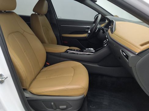 Used 2021 Hyundai Sonata Limited FWD image 21