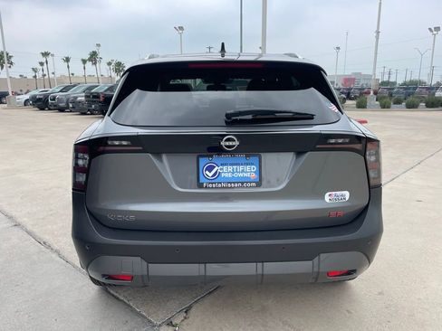 Certified 2025 Nissan Kicks SR FWD image 4