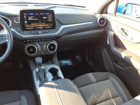Used 2024 Chevrolet Blazer LT w/ Convenience Package image 13