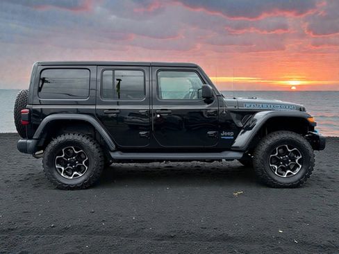 Used 2021 Jeep Wrangler Unlimited Rubicon 4xe w/ Steel Bumper Group image 9