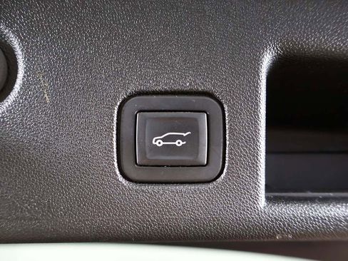 Used 2019 Chevrolet Equinox LT image 19