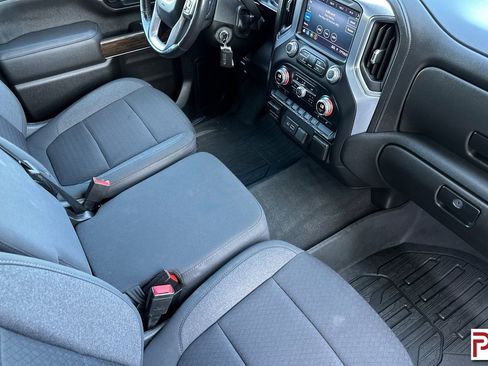 Used 2022 GMC Sierra 2500 SLE w/ Fleet Comfort Package image 18