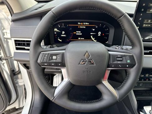 New 2026 Mitsubishi Outlander SEL FWD image 41