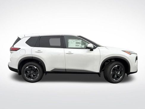 New 2026 Nissan Rogue SV image 2