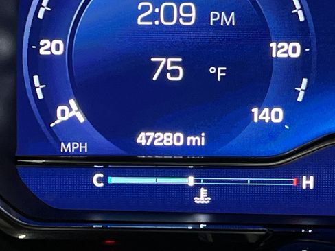 Used 2023 Chevrolet Silverado 1500 ZR2 w/ Technology Package image 10