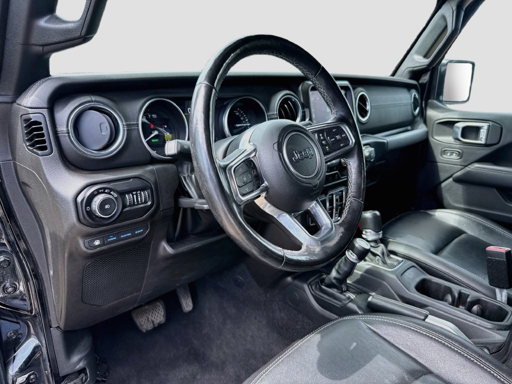 Certified 2021 Jeep Wrangler Unlimited Sahara w/ Cold Weather Group AWD/4WD image 11