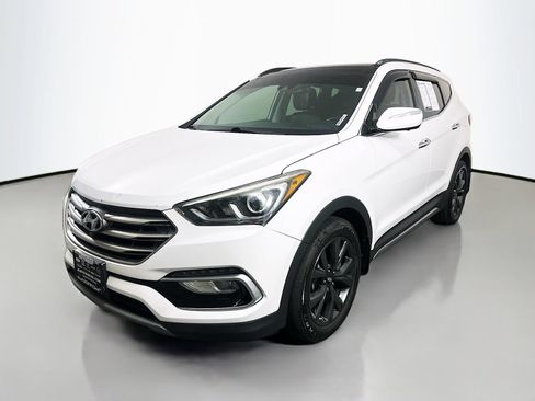 Used 2018 Hyundai Santa Fe Sport w/ 2.0T Ultimate Tech Package 05 AWD/4WD image 3