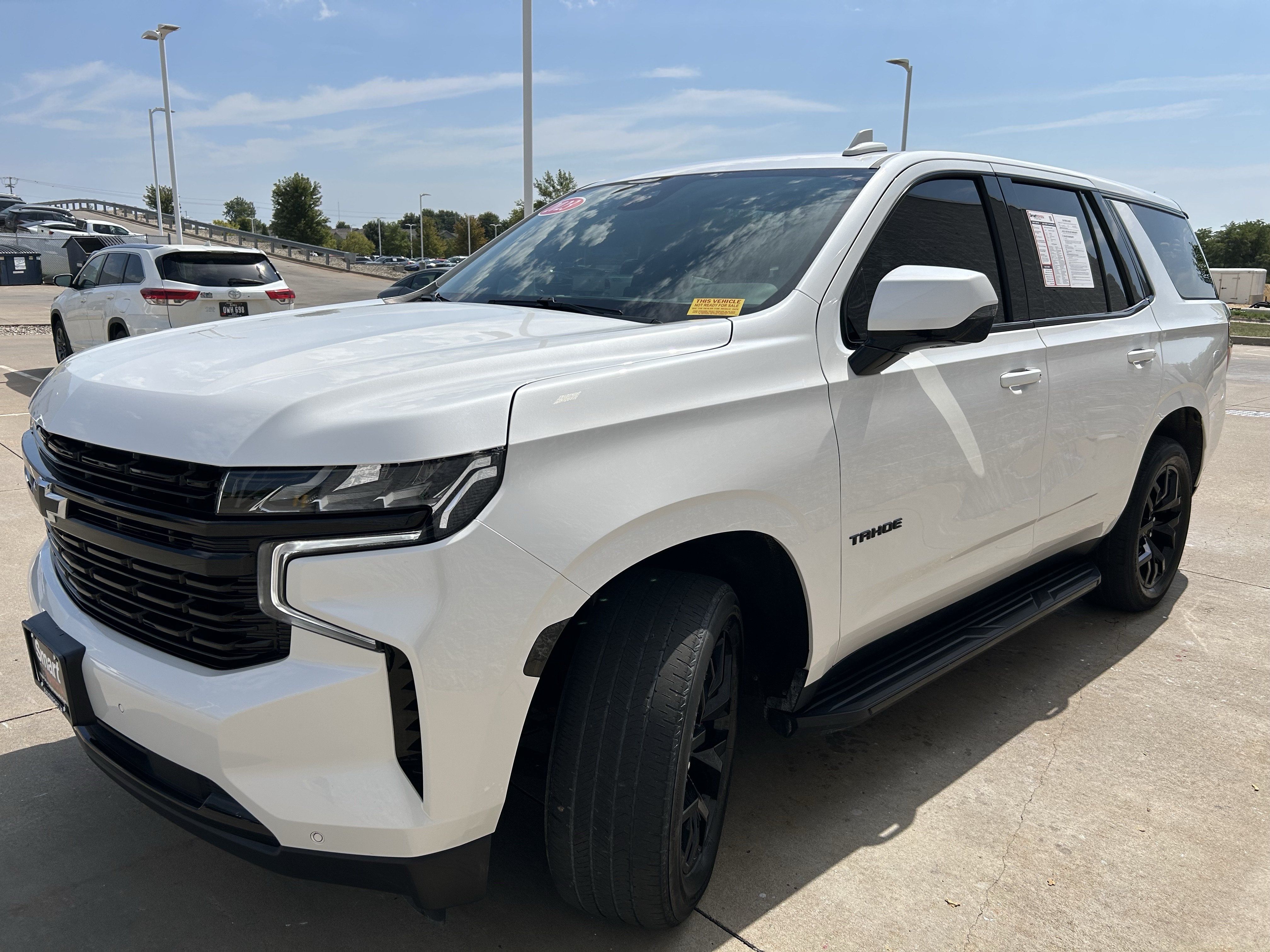 Used 2023 Chevrolet Tahoe RST w/ RST Performance Edition AWD/4WD image 2