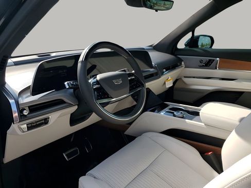 New 2026 Cadillac Vistiq Luxury image 30