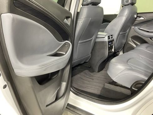 Used 2019 Buick Envision Essence image 14