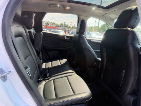 Used 2022 Ford Escape SEL AWD/4WD image 27