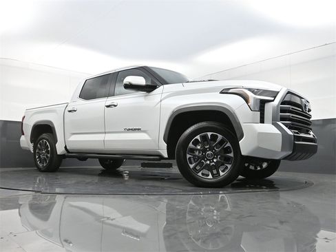 Used 2024 Toyota Tundra Limited image 27
