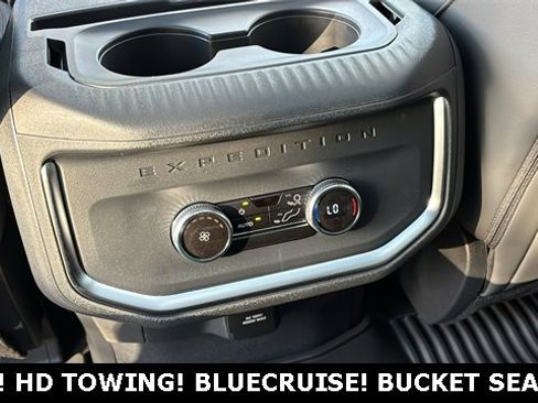 New 2025 Ford Expedition Active image 26