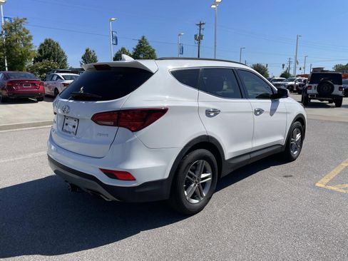 Used 2017 Hyundai Santa Fe Sport FWD image 6