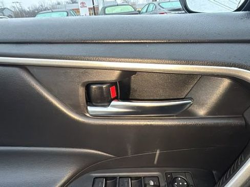 Used 2024 Toyota RAV4 XLE image 12