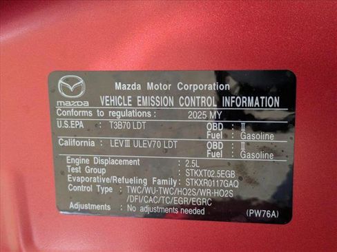 New 2025 MAZDA CX-5 Signature image 17