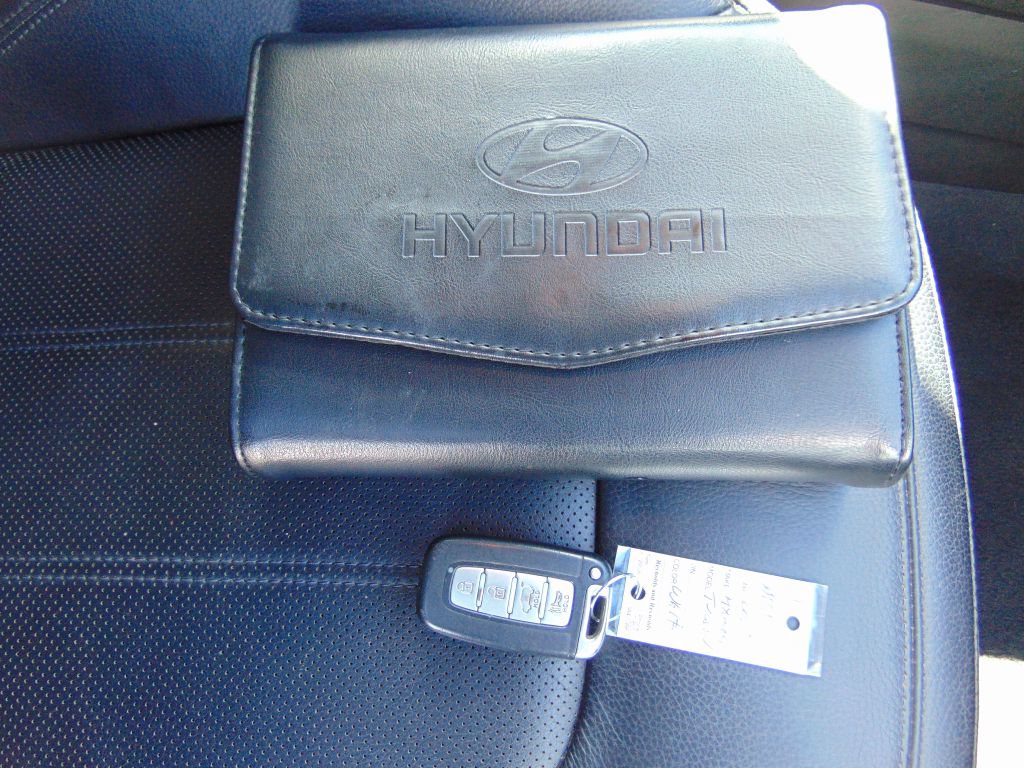 Used 2013 Hyundai Tucson Limited AWD/4WD image 10
