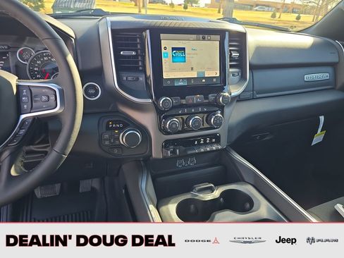 New 2026 RAM 1500 4x4 Crew Cab image 17