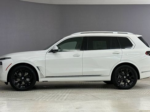 New 2026 BMW X7 xDrive40i image 2