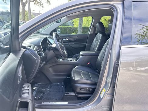 Used 2018 Chevrolet Equinox Premier FWD image 2