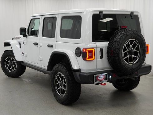 New 2026 Jeep Wrangler Unlimited Rubicon AWD/4WD image 13