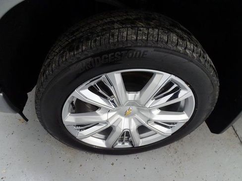Certified 2024 Chevrolet Silverado 1500 High Country w/ High Country Premium Package AWD/4WD image 27
