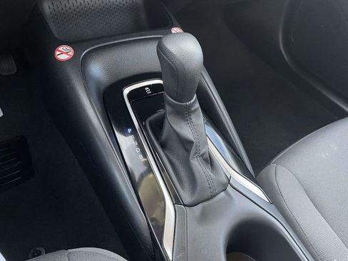 Used 2024 Toyota Corolla LE image 32