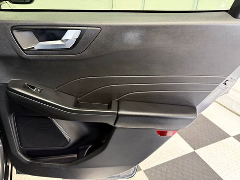 Certified 2025 Ford Escape ST-Line image 26