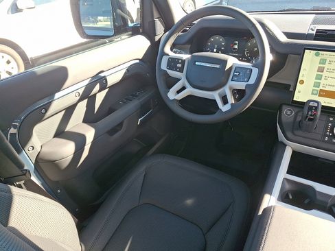 New 2026 Land Rover Defender 110 S image 12