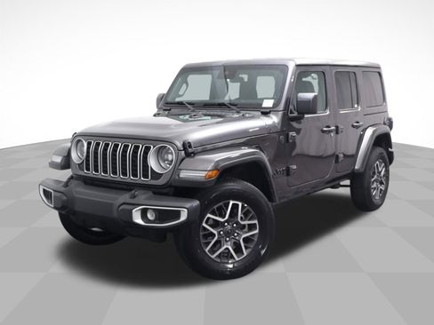 Used 2025 Jeep Wrangler Unlimited Sahara image 1
