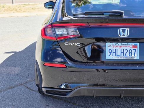 Used 2023 Honda Civic Sport image 10