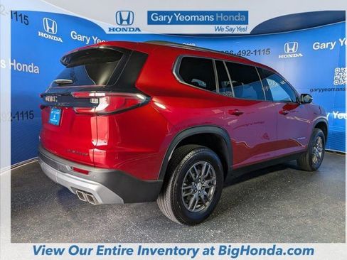 Used 2025 GMC Acadia Elevation FWD image 4