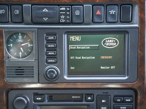 Used 2002 Land Rover Range Rover HSE image 18