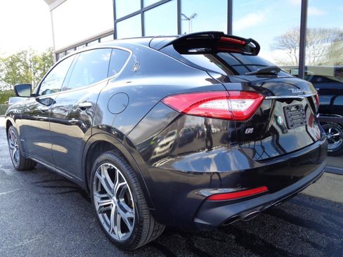 Used 2019 Maserati Levante GranSport image 7