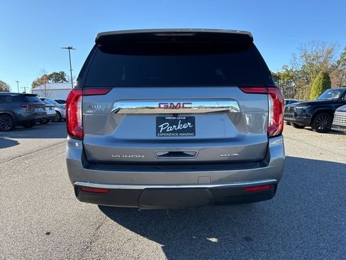 Used 2021 GMC Yukon SLT w/ SLT Premium Package image 3