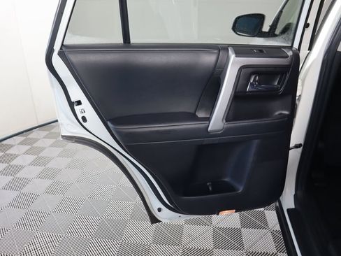 Used 2021 Toyota 4Runner SR5 image 27