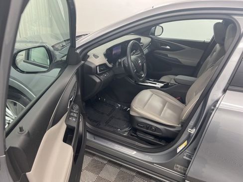 Used 2024 Buick Envista Avenir image 13