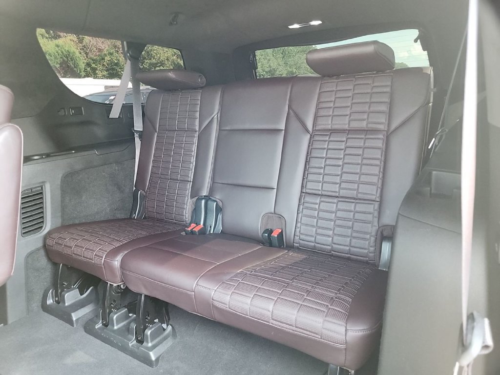 Used 2021 Cadillac Escalade ESV Sport Platinum w/ Heavy-Duty Trailer Package AWD/4WD image 10