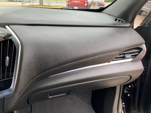 Used 2023 Chevrolet Traverse LT FWD image 20