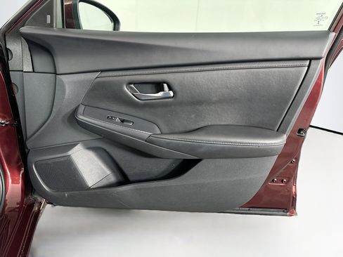 Used 2024 Nissan Sentra SV image 30