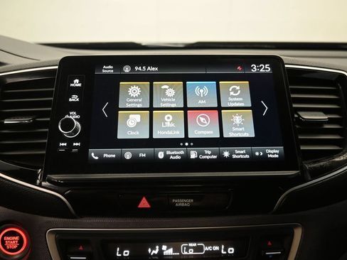 Used 2024 Honda Ridgeline Sport image 14