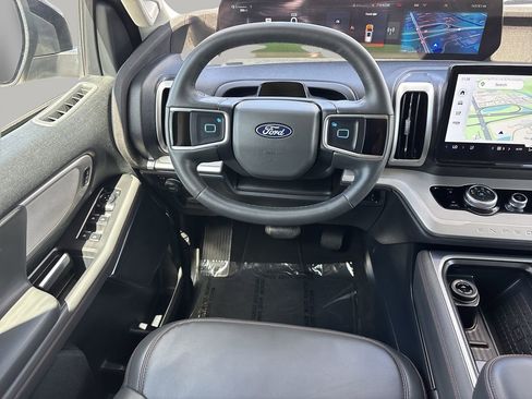 Certified 2025 Ford Expedition Max Active AWD/4WD image 15