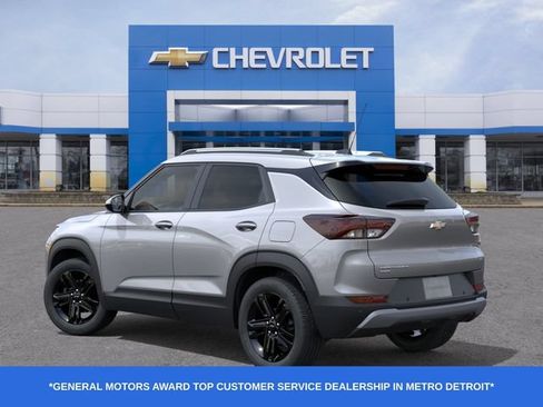 New 2026 Chevrolet TrailBlazer LT w/ Midnight Edition AWD/4WD image 4