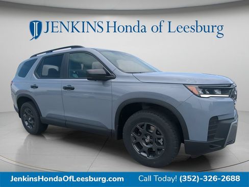 New 2026 Honda Pilot TrailSport image 2