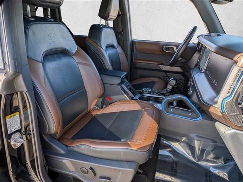 Used 2022 Ford Bronco Outer Banks image 23