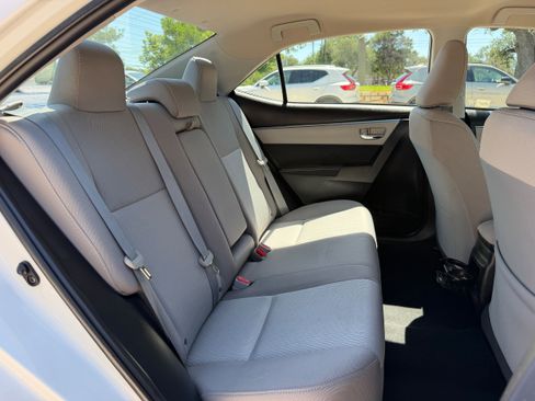 Used 2016 Toyota Corolla LE FWD image 10