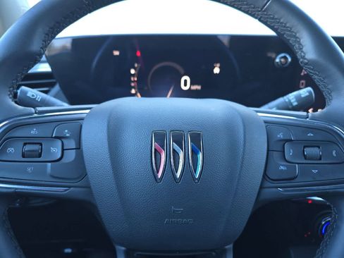 Used 2025 Buick Encore GX Sport Touring w/ Advanced Technology Package image 23