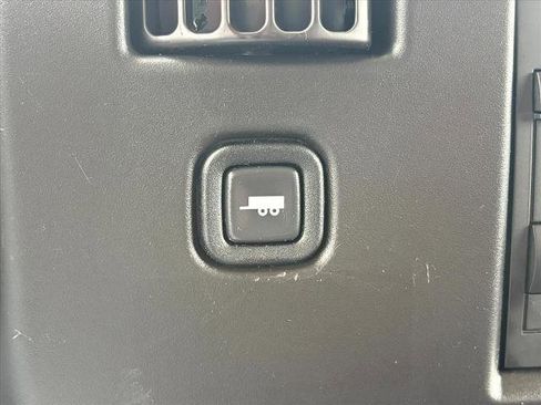 Certified 2024 Chevrolet Express 2500 w/ Driver Convenience Package image 15