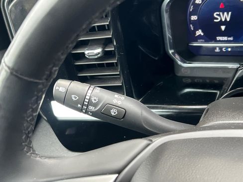 Certified 2025 Chevrolet Silverado 1500 LT image 18